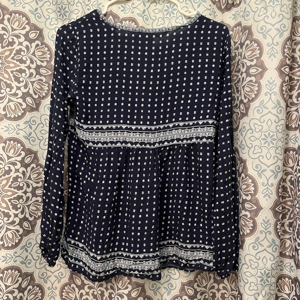 Max studio boho long sleeved navy blue